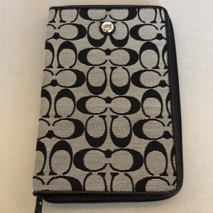 Coach kindle case